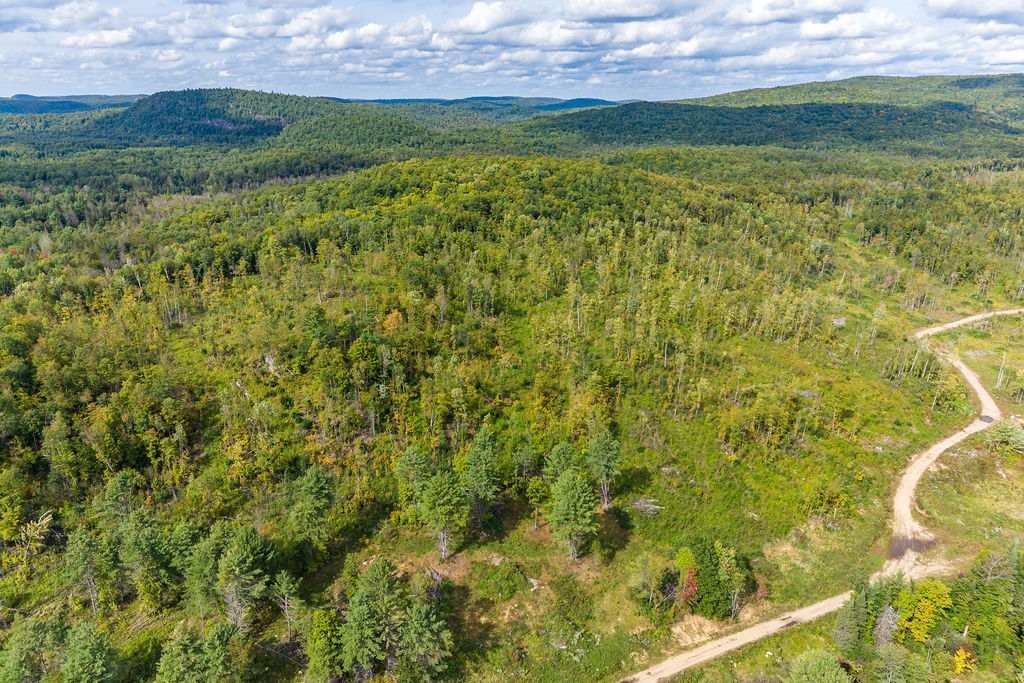 









900


Riv. Coulonge

,
Mansfield-et-Pontefract,







QC
J0X1R0


