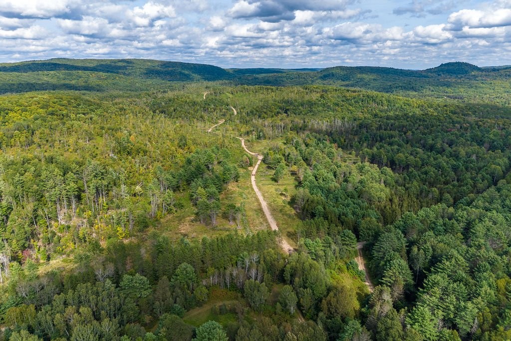 









900


Riv. Coulonge

,
Mansfield-et-Pontefract,







QC
J0X1R0

