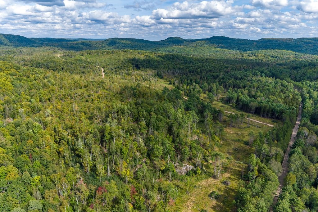 









900


Riv. Coulonge

,
Mansfield-et-Pontefract,







QC
J0X1R0

