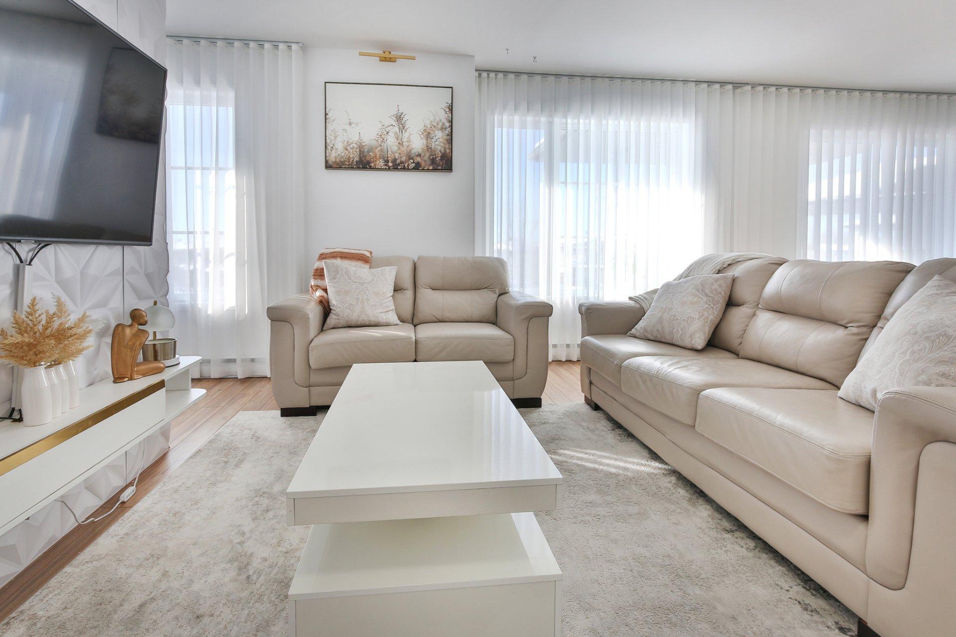 









2917


Rue des Galets

,
Carignan,




QC
J3L0V1

