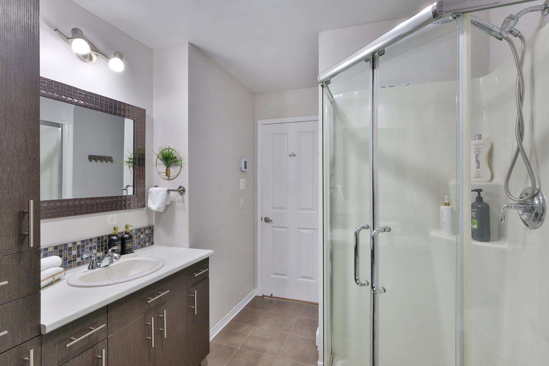 









2917


Rue des Galets

,
Carignan,




QC
J3L0V1

