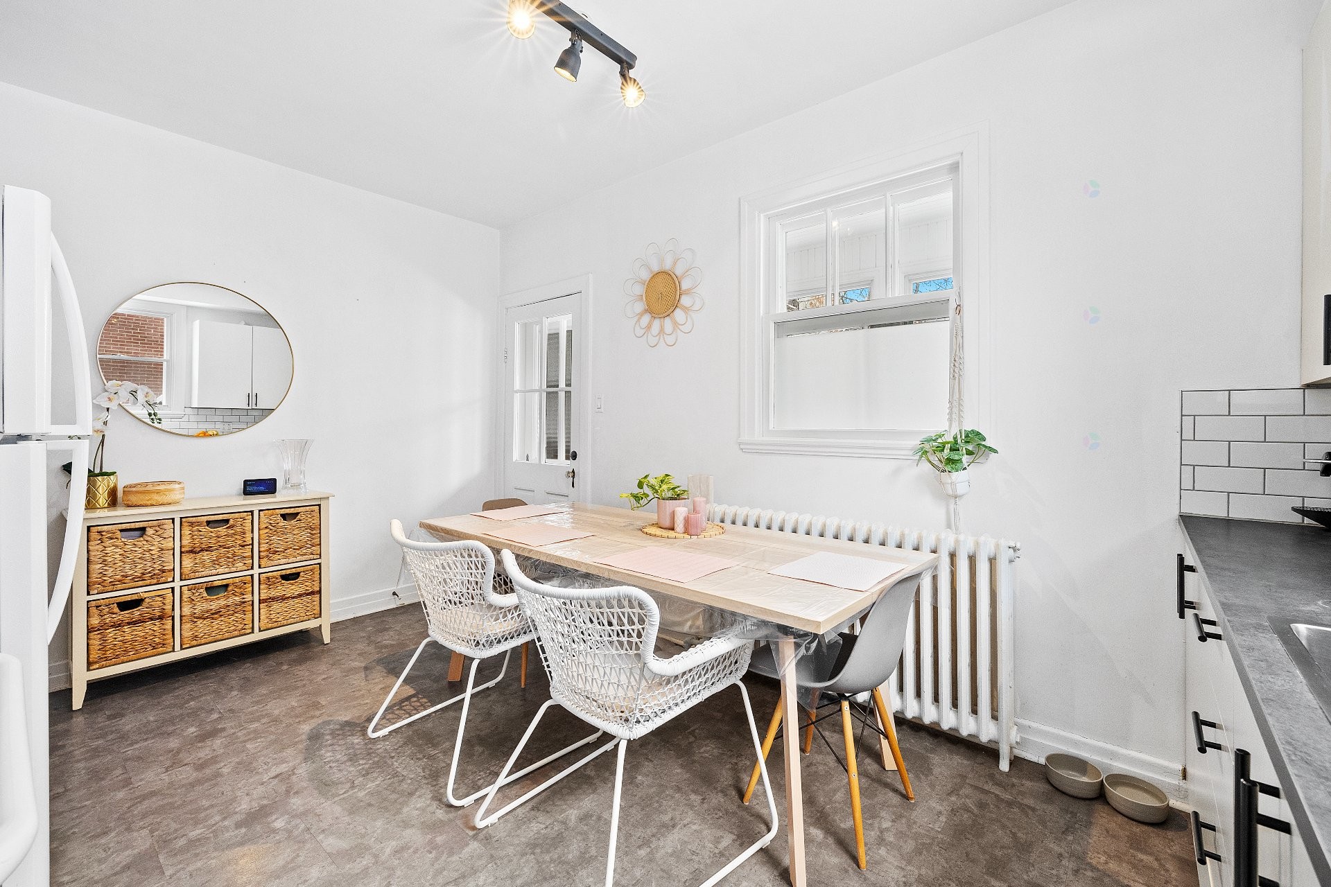 









674

 - 676


5e Avenue

,
Montréal (Lachine),




QC
H8S2W2

