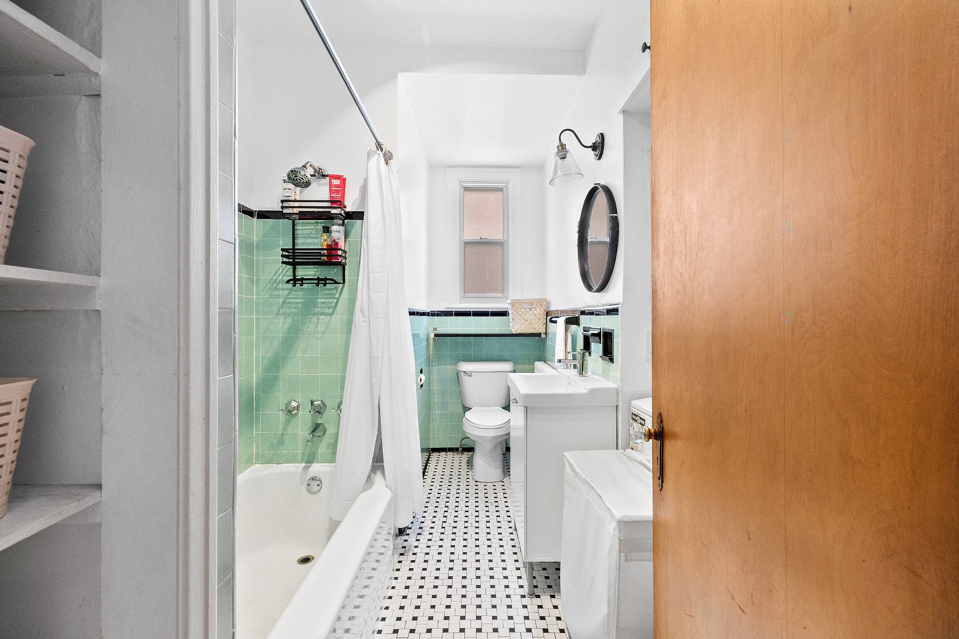 









674

 - 676


5e Avenue

,
Montréal (Lachine),




QC
H8S2W2

