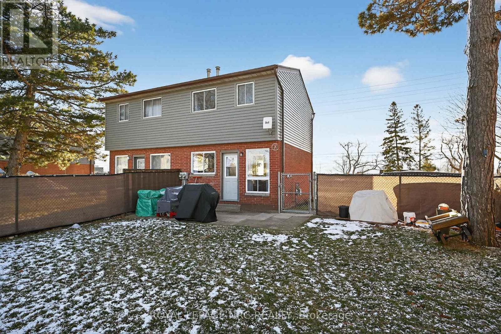 












527 MAIN STREET E

,
Haldimand,




Ontario
N1A2Y5

