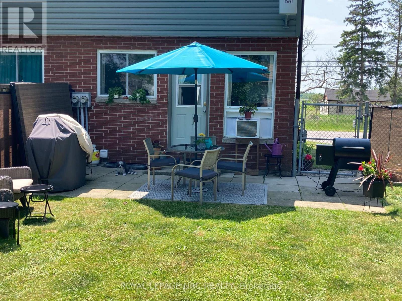 












527 MAIN STREET E

,
Haldimand,




Ontario
N1A2Y5

