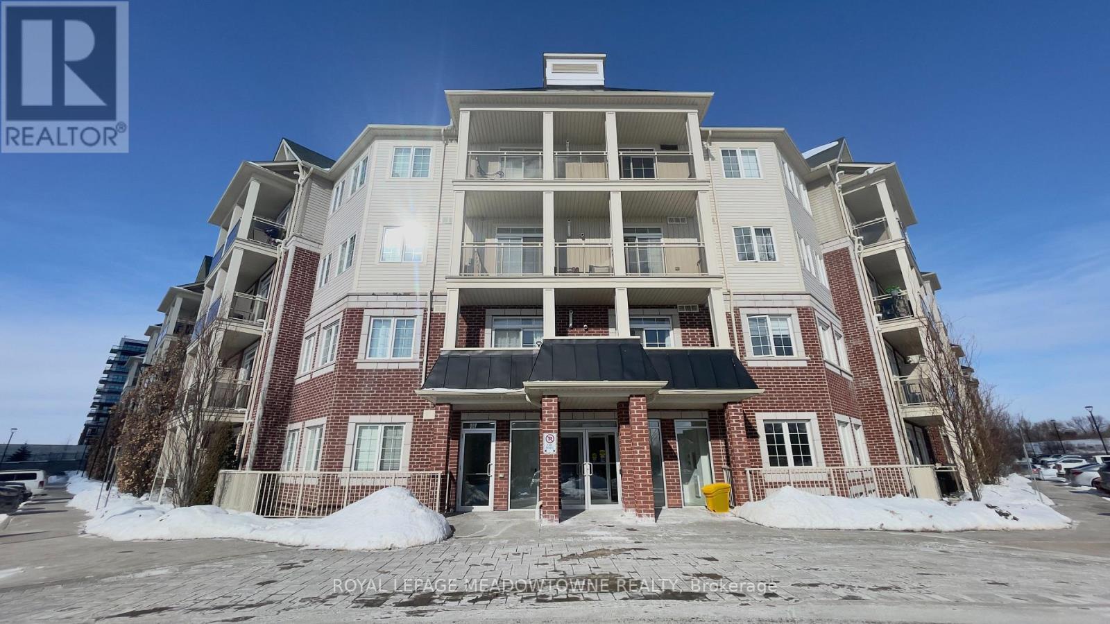 












416 - 84 ASPEN SPRINGS DRIVE

,
Clarington,




Ontario
L1C0V3

