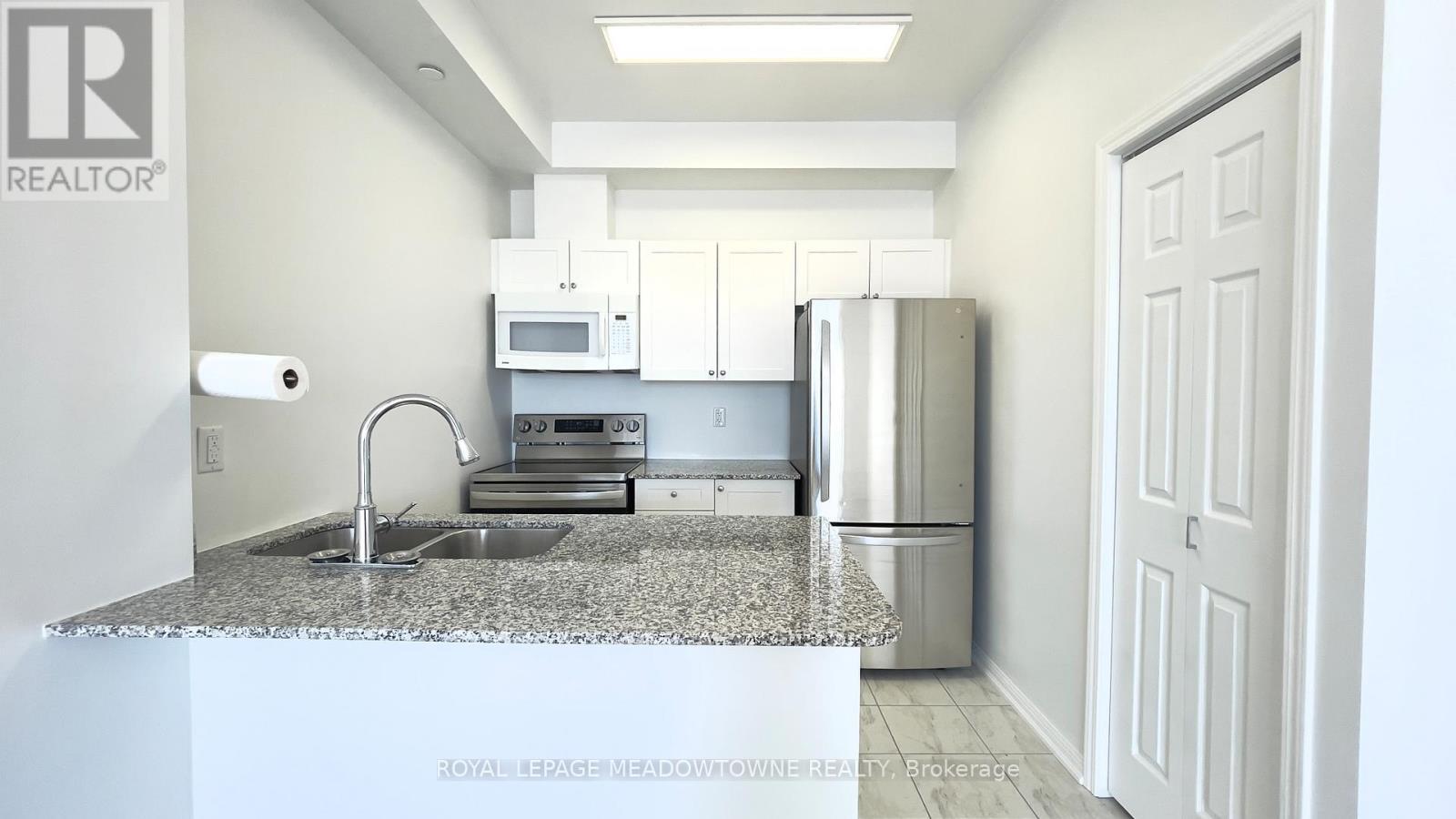 












416 - 84 ASPEN SPRINGS DRIVE

,
Clarington,




Ontario
L1C0V3

