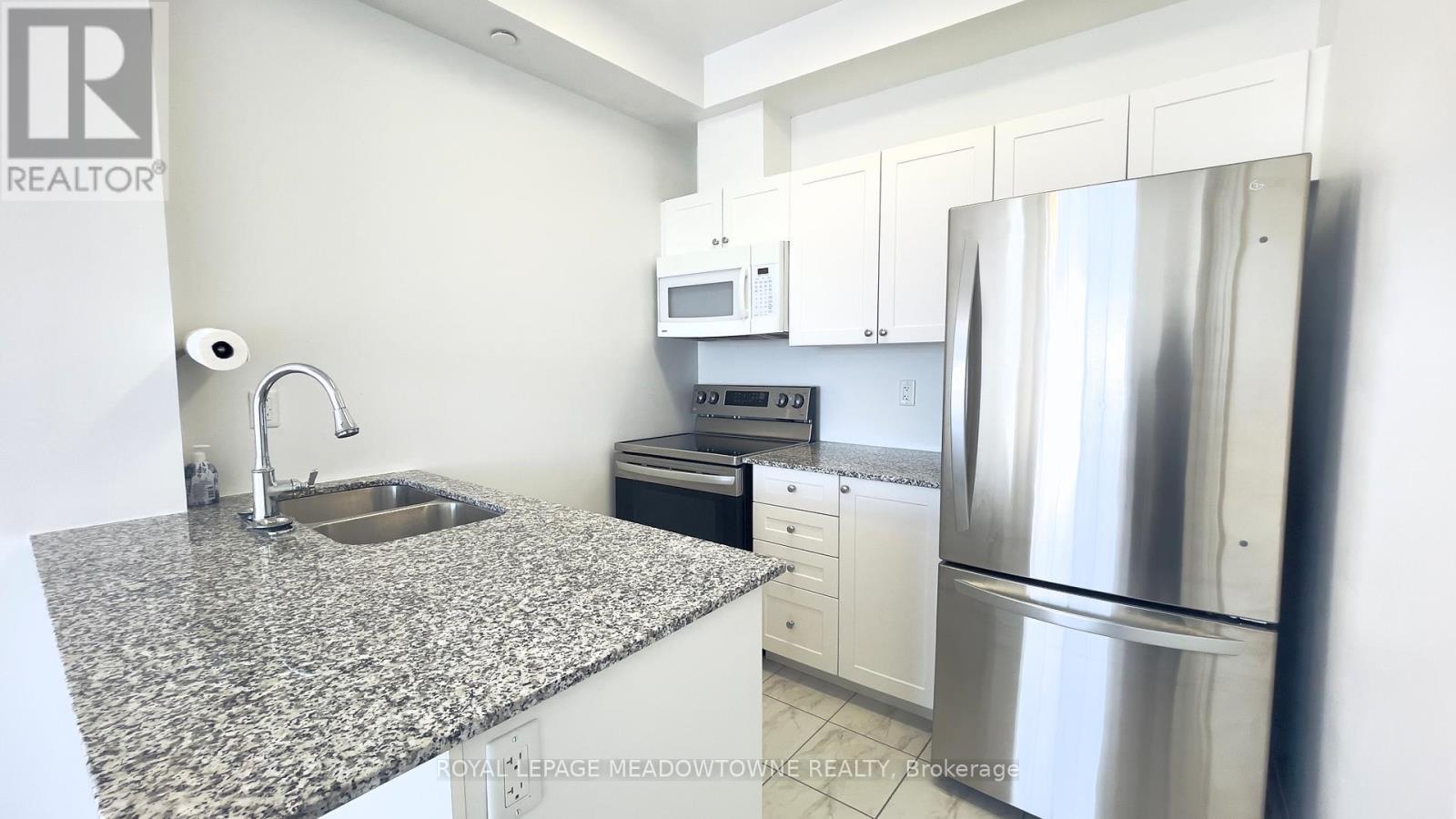 












416 - 84 ASPEN SPRINGS DRIVE

,
Clarington,




Ontario
L1C0V3

