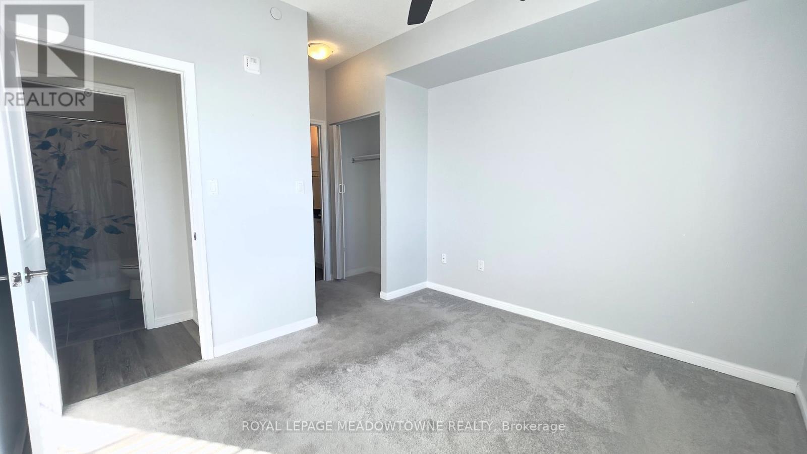 












416 - 84 ASPEN SPRINGS DRIVE

,
Clarington,




Ontario
L1C0V3

