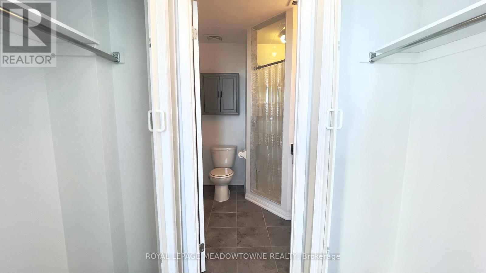 












416 - 84 ASPEN SPRINGS DRIVE

,
Clarington,




Ontario
L1C0V3

