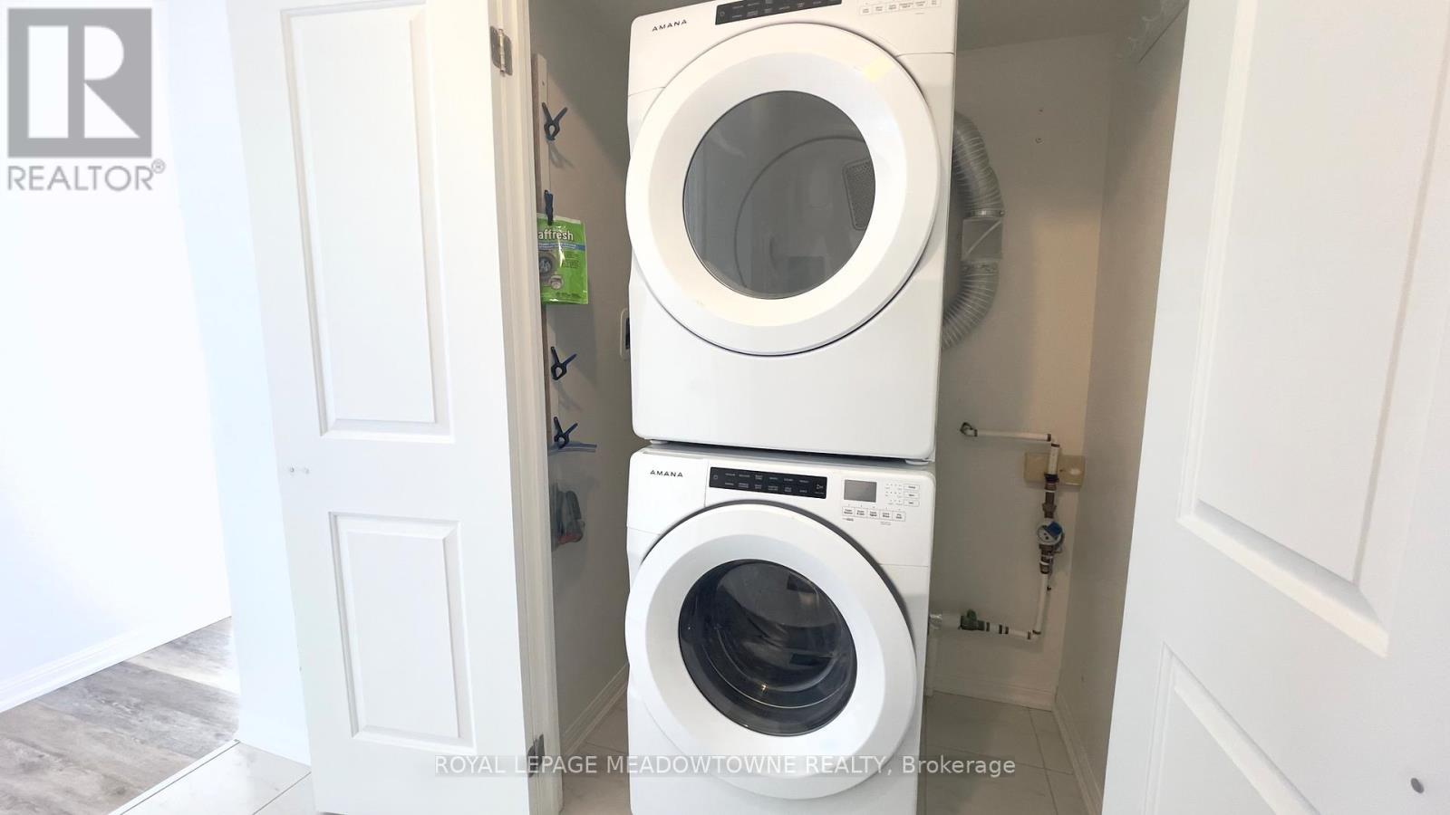 












416 - 84 ASPEN SPRINGS DRIVE

,
Clarington,




Ontario
L1C0V3

