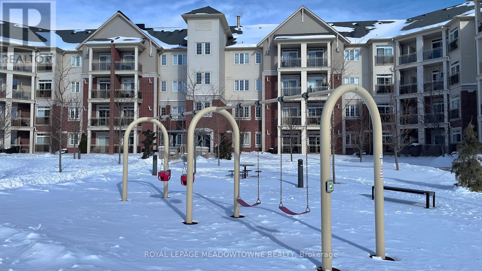 












416 - 84 ASPEN SPRINGS DRIVE

,
Clarington,




Ontario
L1C0V3

