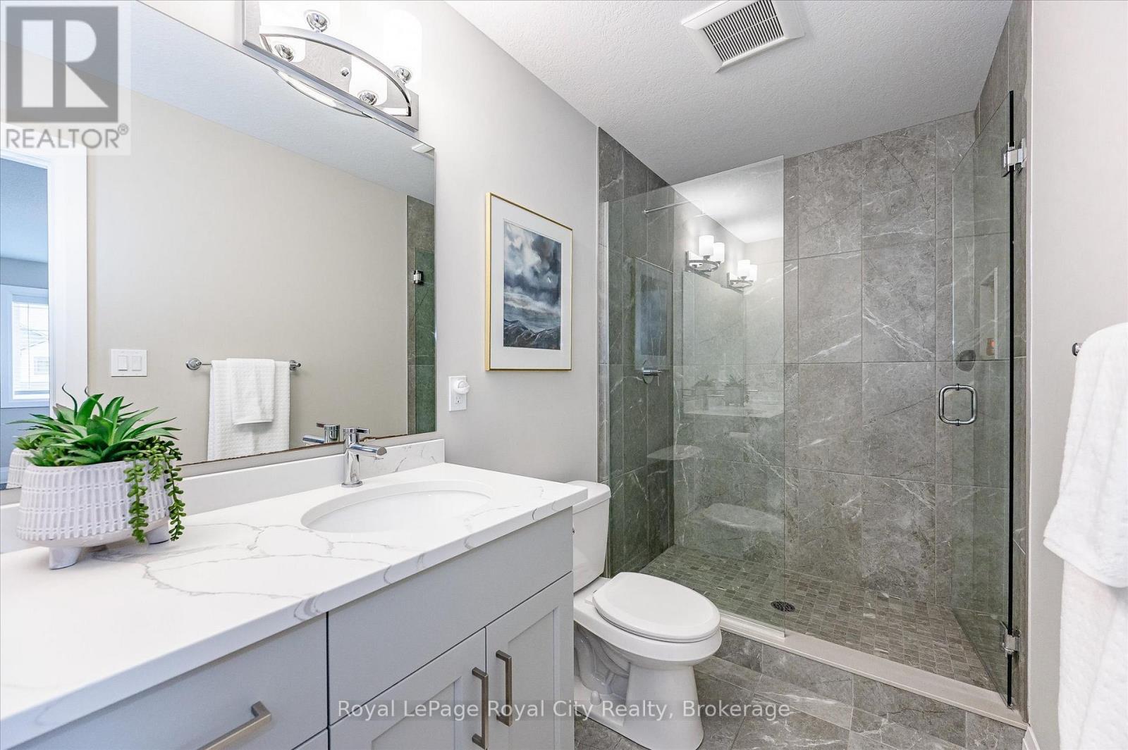 












3 - 35 WIDEMAN BOULEVARD

,
Guelph (Victoria North),




Ontario
N1E0J2

