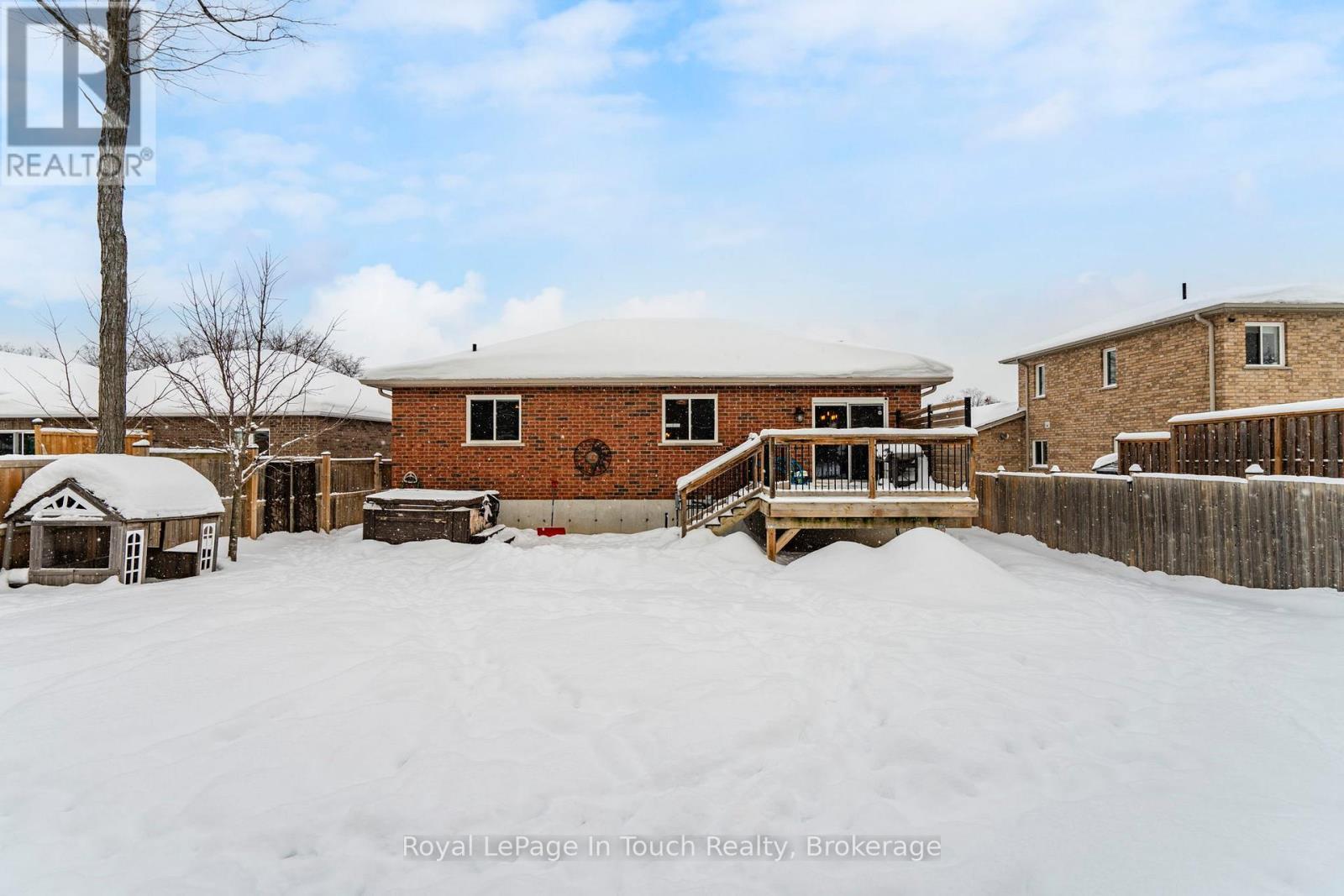 












13 HUNTER AVENUE

,
Tay (Victoria Harbour),




Ontario
L0K2A0

