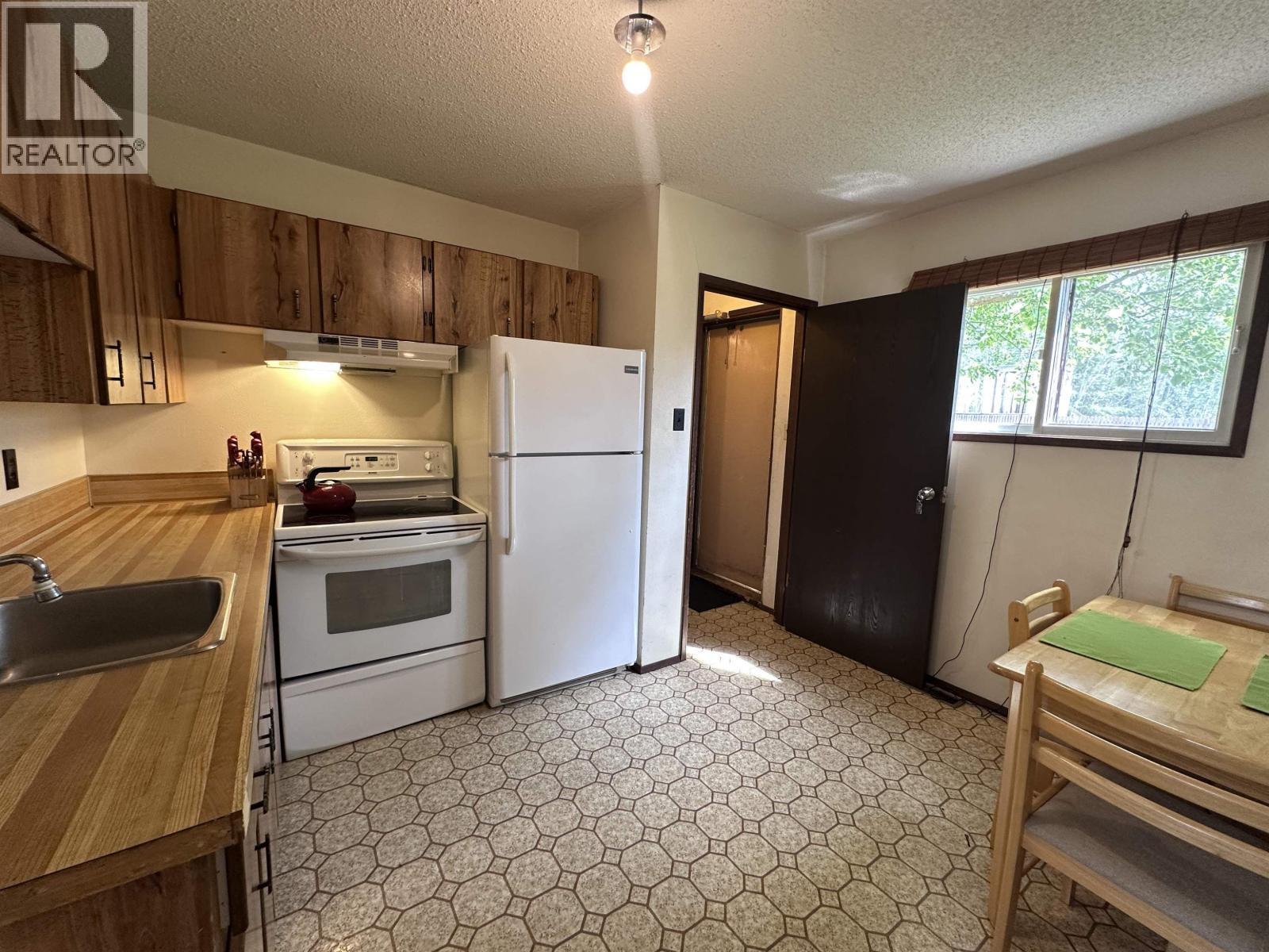 












5216 TAMARACK CRESCENT

,
Fort Nelson,




British Columbia
V0C1R0

