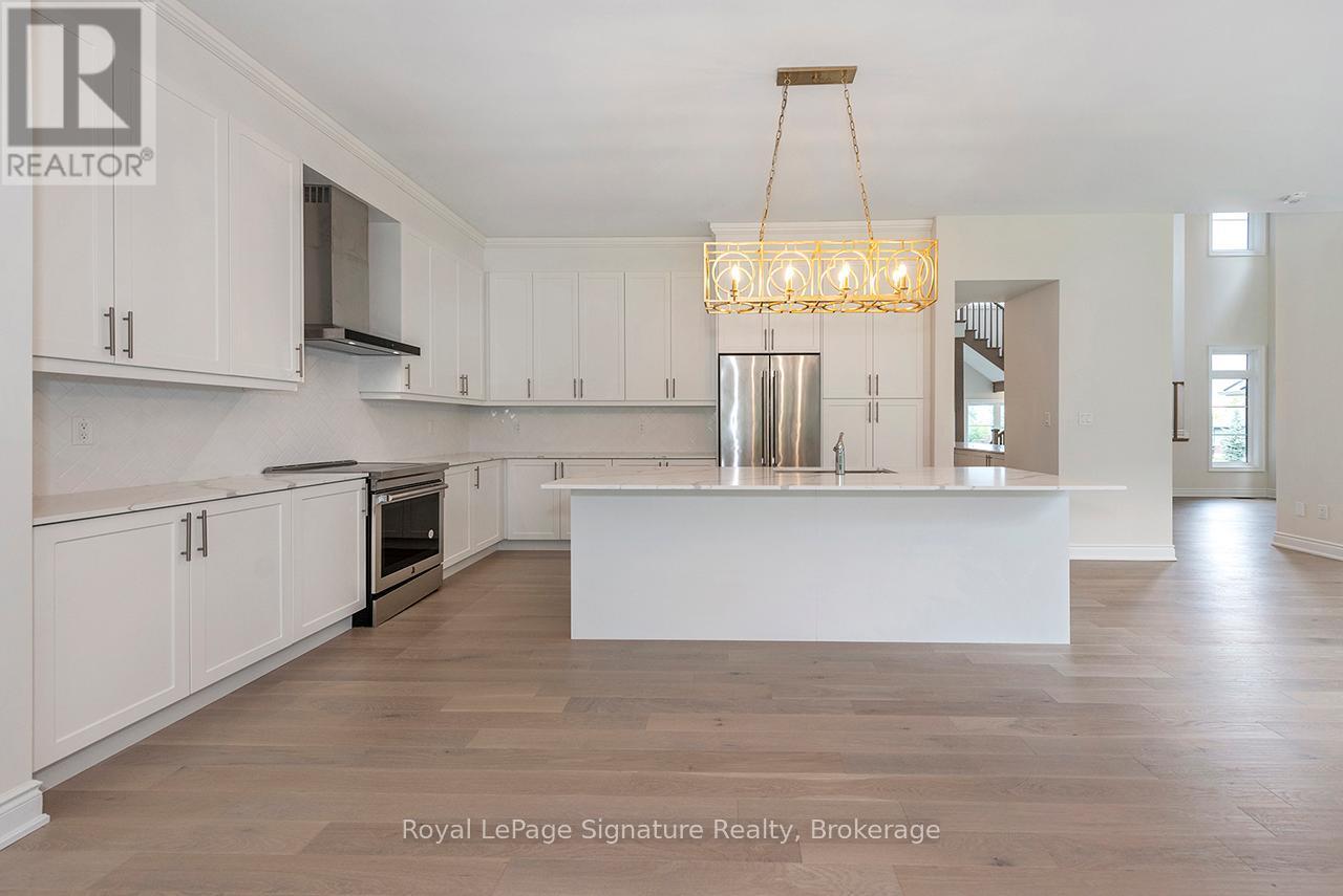 












116 DOROTHY DRIVE

,
Blue Mountains,




Ontario
N0H1J0

