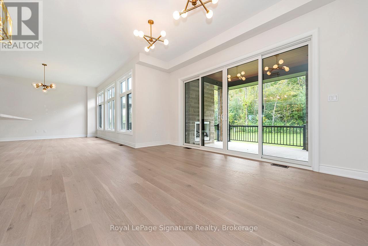 












116 DOROTHY DRIVE

,
Blue Mountains,




Ontario
N0H1J0

