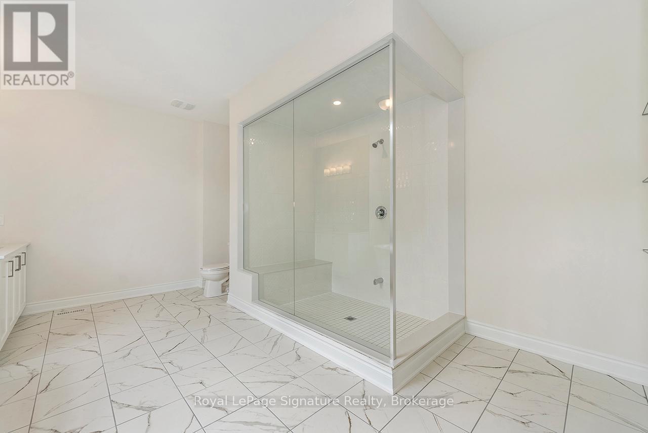 












116 DOROTHY DRIVE

,
Blue Mountains,




Ontario
N0H1J0

