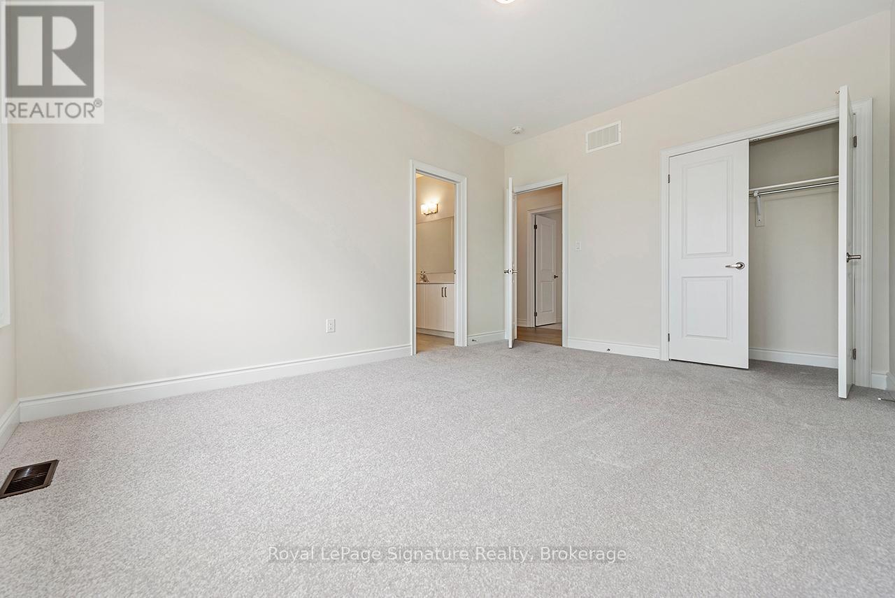 












116 DOROTHY DRIVE

,
Blue Mountains,




Ontario
N0H1J0

