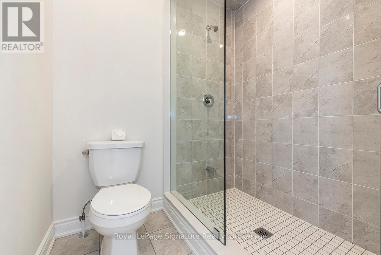 












116 DOROTHY DRIVE

,
Blue Mountains,




Ontario
N0H1J0

