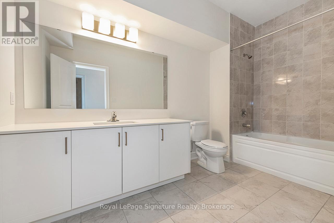 












116 DOROTHY DRIVE

,
Blue Mountains,




Ontario
N0H1J0

