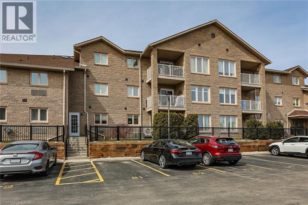 












3050 PINEMEADOW Drive Unit# 16

,
Burlington,




Ontario
L7M3X5

