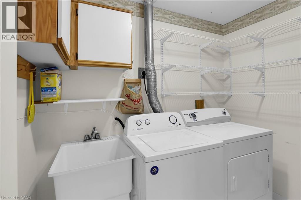 












3050 PINEMEADOW Drive Unit# 16

,
Burlington,




Ontario
L7M3X5

