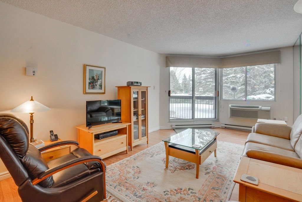 









50


Rue Dussault

, 104,
Gatineau (Hull),




QC
J8X4G2

