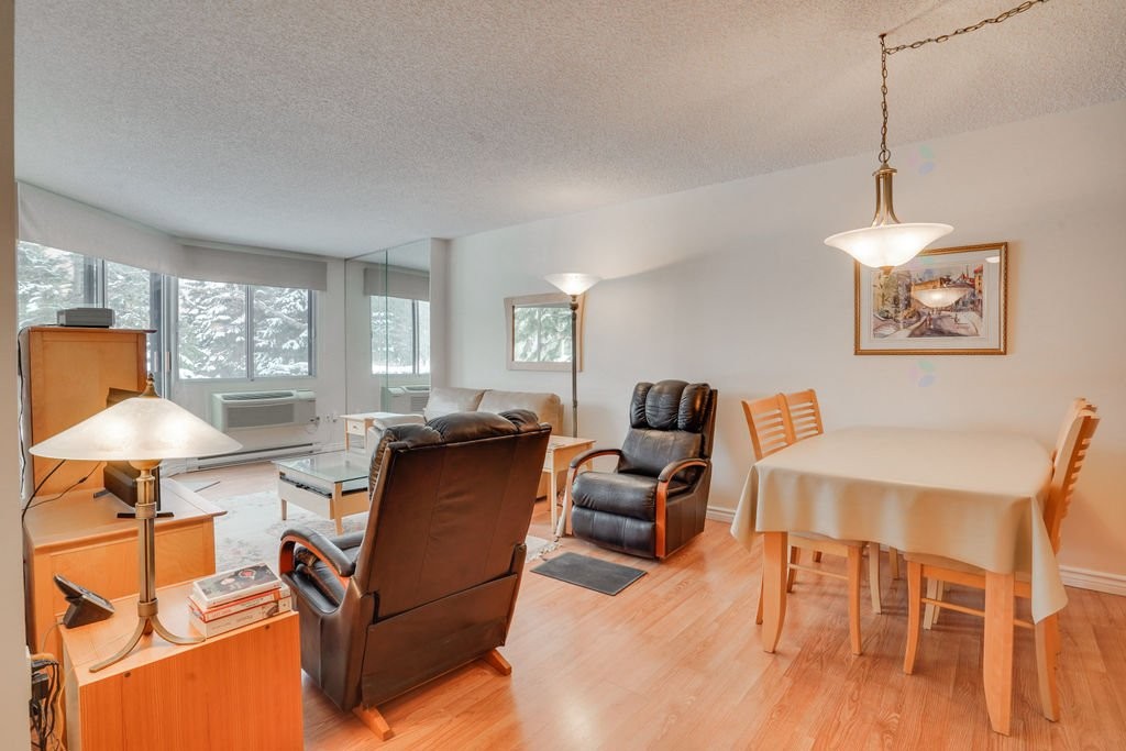 









50


Rue Dussault

, 104,
Gatineau (Hull),




QC
J8X4G2

