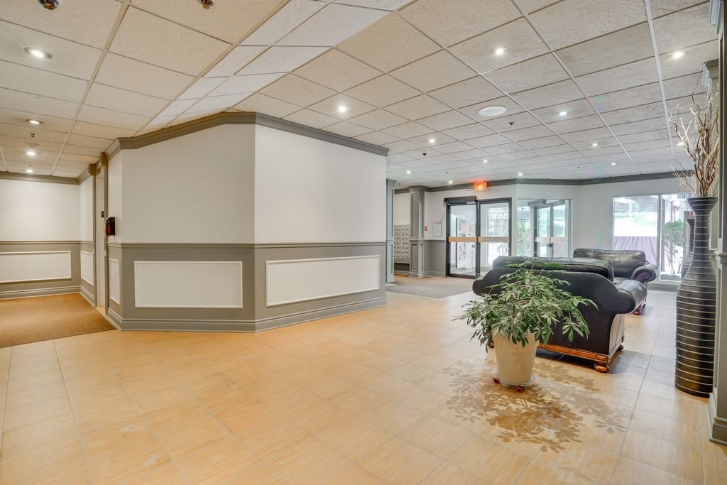 









50


Rue Dussault

, 104,
Gatineau (Hull),




QC
J8X4G2

