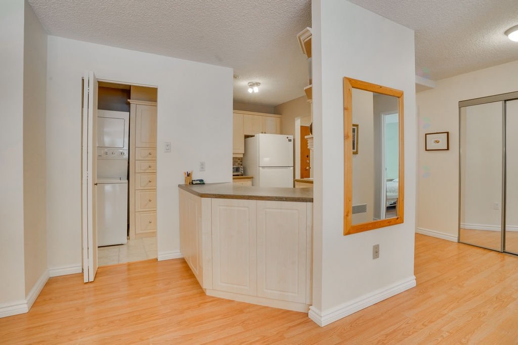 









50


Rue Dussault

, 104,
Gatineau (Hull),




QC
J8X4G2

