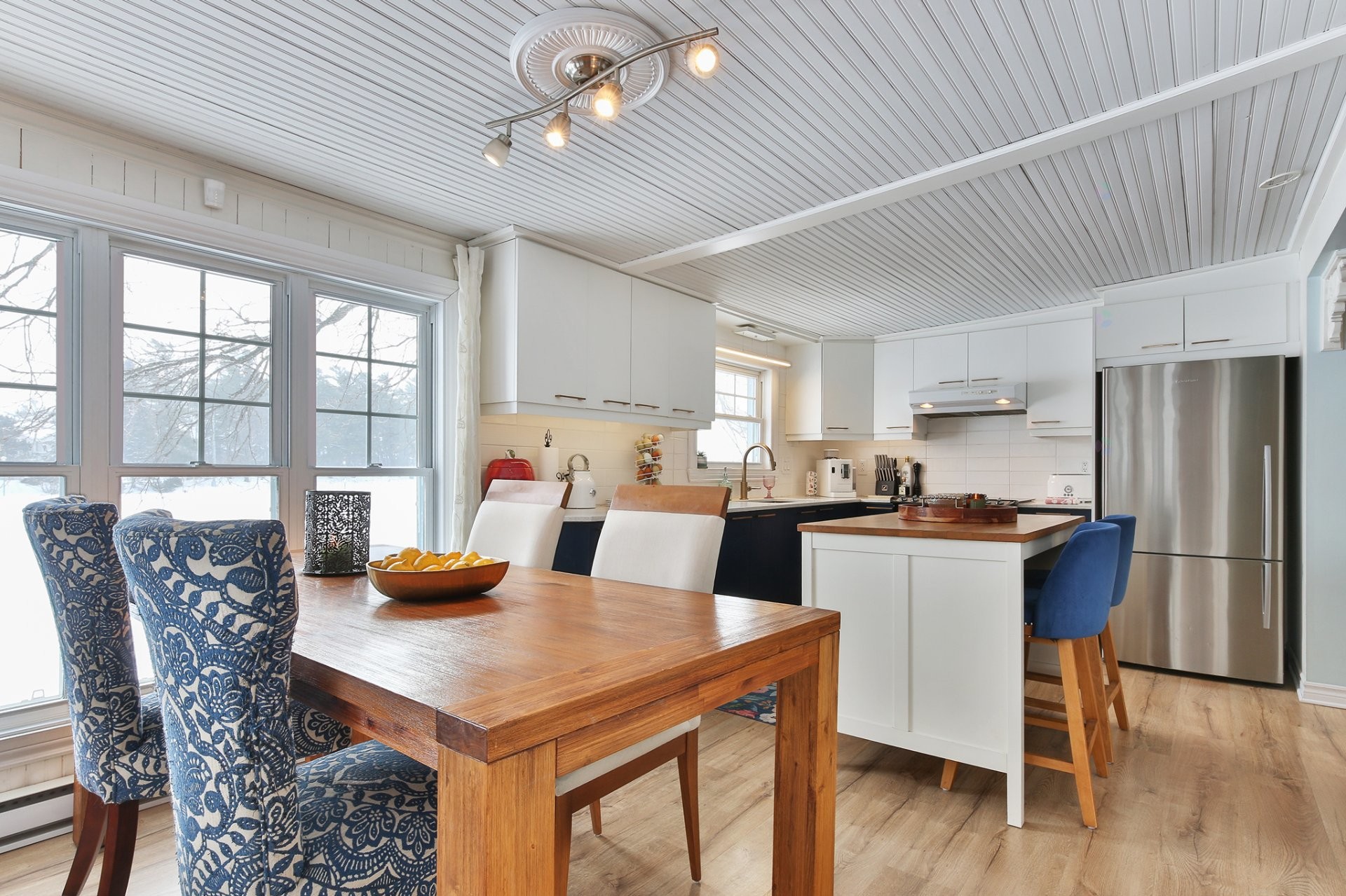 









357


Rue Jean-Talon

,
Saint-Jean-sur-Richelieu,




QC
J2W1M7

