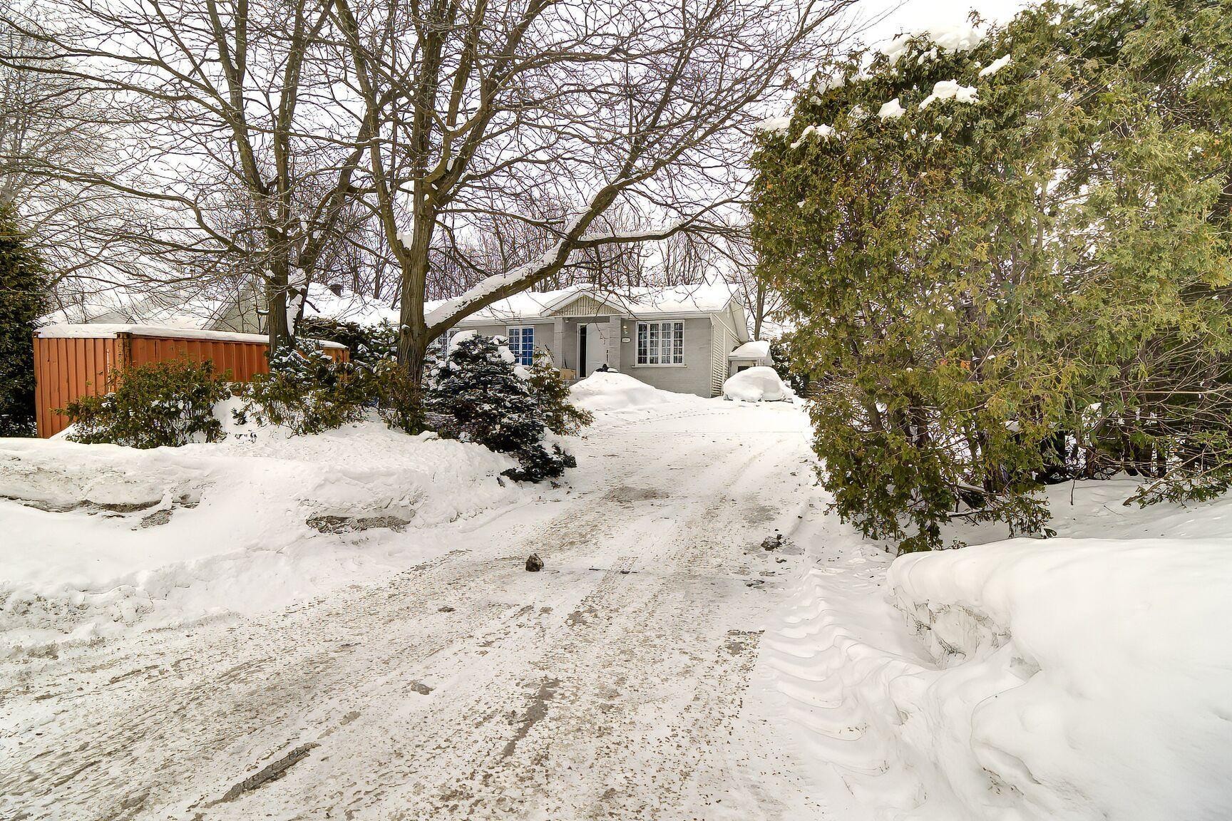 









3261


Rue du Lilas

,
Terrebonne (La Plaine),




QC
J7M1K1

