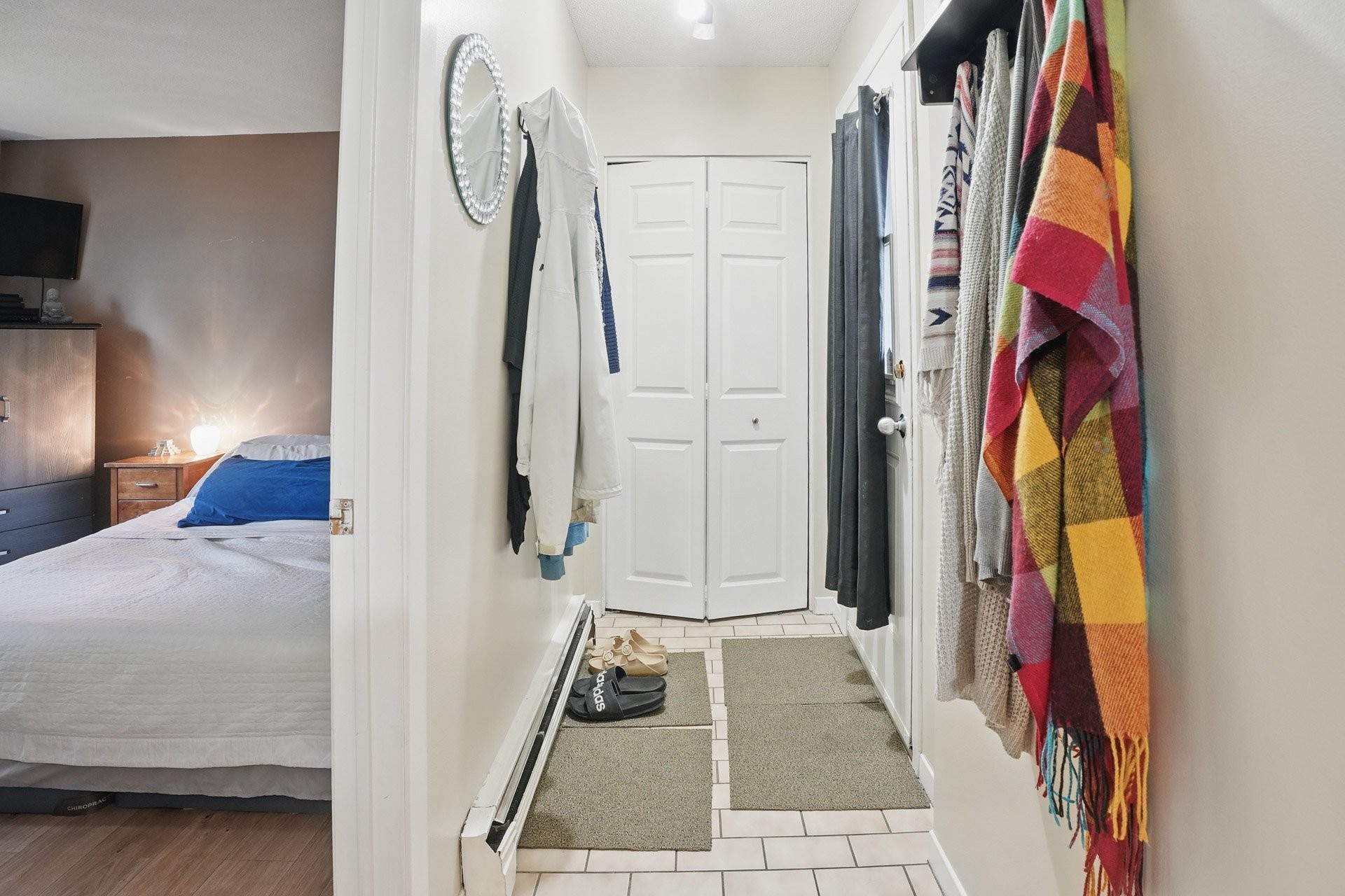 









76


Rue Nicolet

,
Gatineau (Hull),




QC
J8Y2J5

