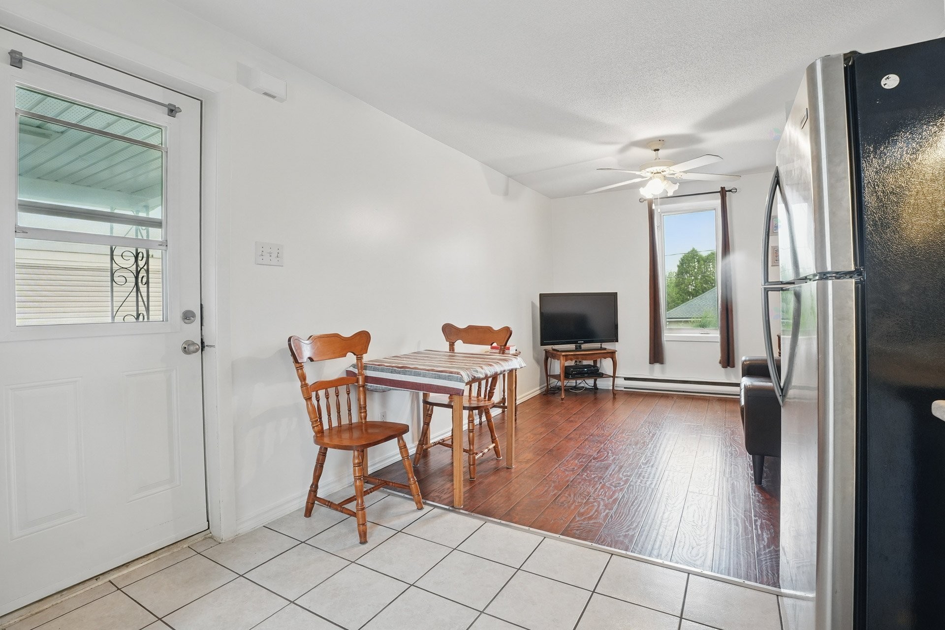 









76


Rue Nicolet

,
Gatineau (Hull),




QC
J8Y2J5

