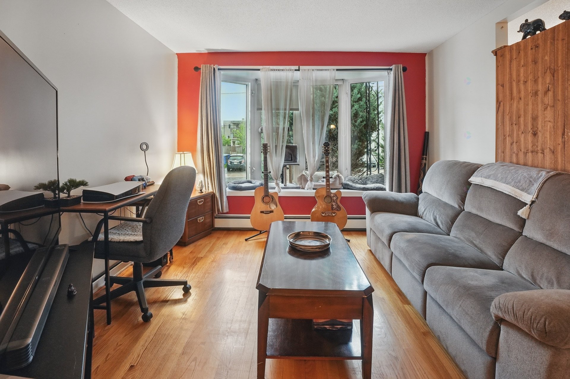 









76


Rue Nicolet

,
Gatineau (Hull),




QC
J8Y2J5

