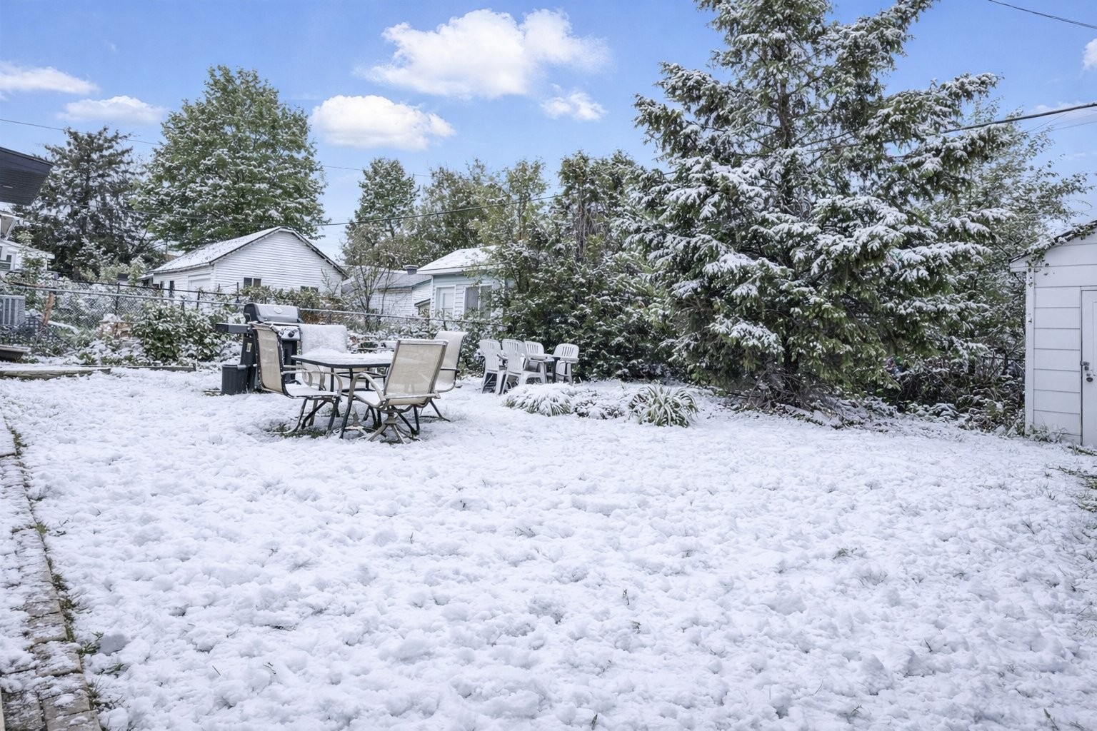 









76


Rue Nicolet

,
Gatineau (Hull),




QC
J8Y2J5

