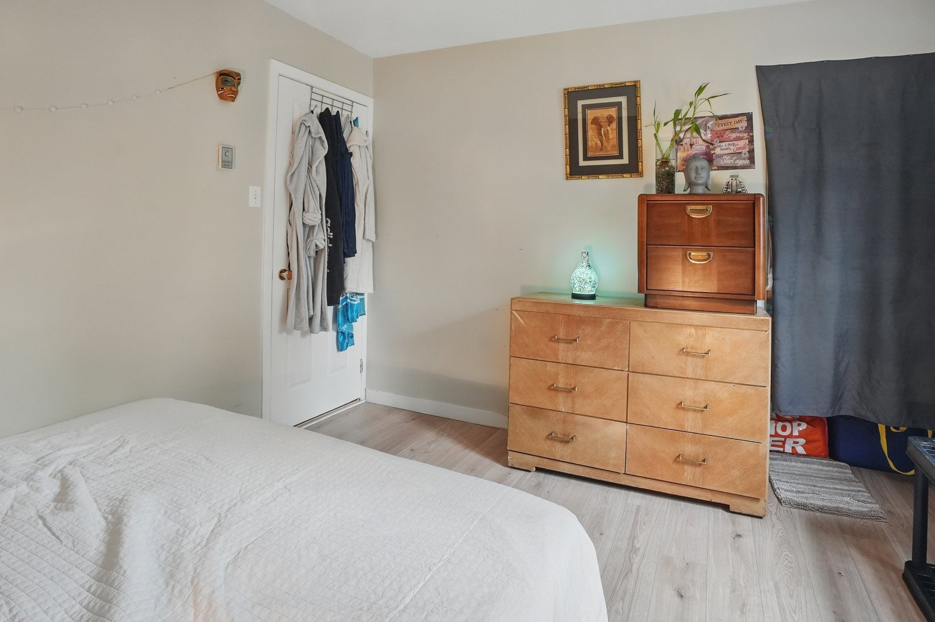 









76


Rue Nicolet

,
Gatineau (Hull),




QC
J8Y2J5

