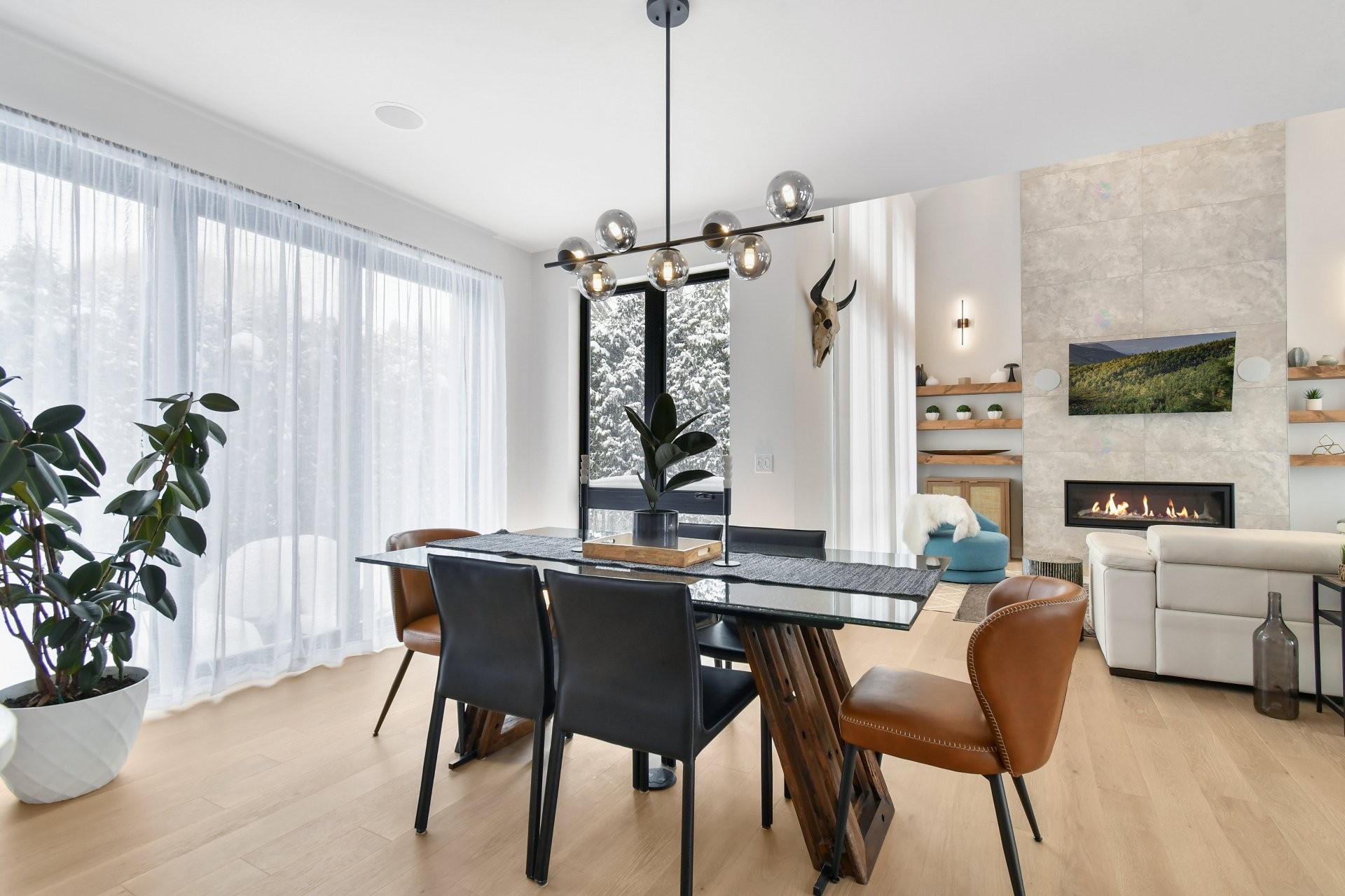 









168

 - 170


42e Avenue

,
Terrebonne (Terrebonne),




QC
J6Y1H4

