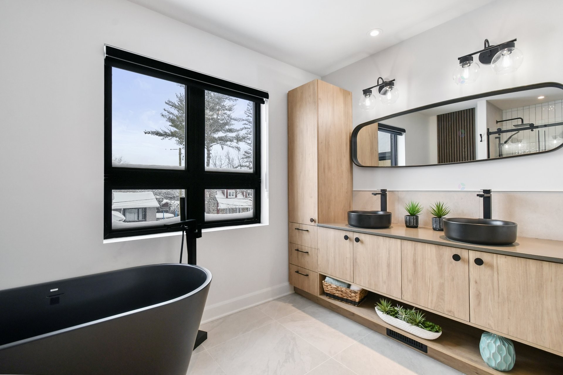 









168

 - 170


42e Avenue

,
Terrebonne (Terrebonne),




QC
J6Y1H4

