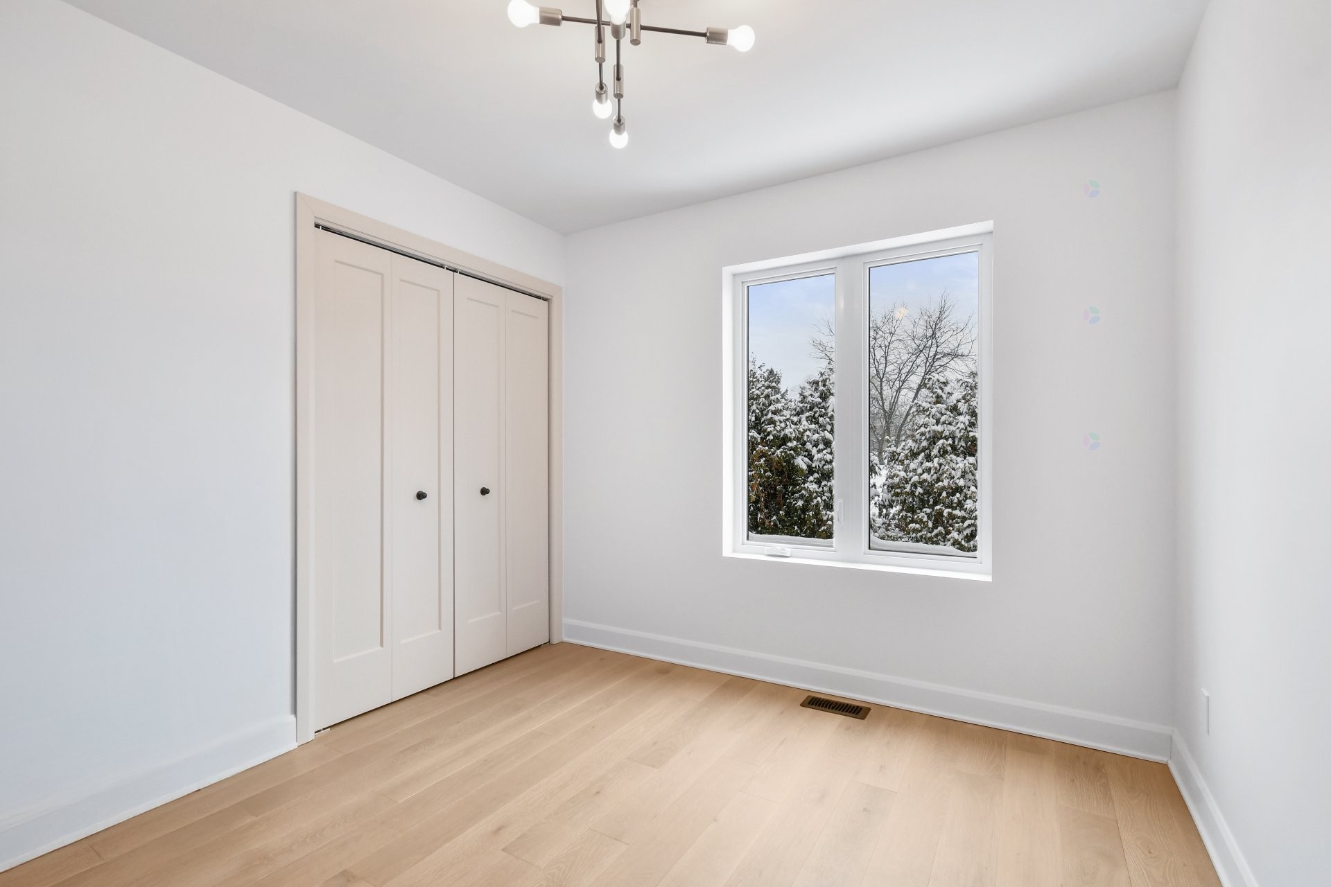 









168

 - 170


42e Avenue

,
Terrebonne (Terrebonne),




QC
J6Y1H4

