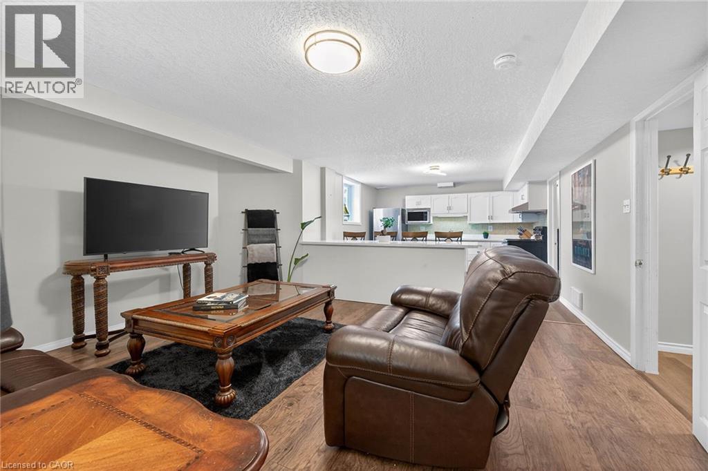 












90 KORTRIGHT Road E

,
Guelph,




Ontario
N1G4N8

