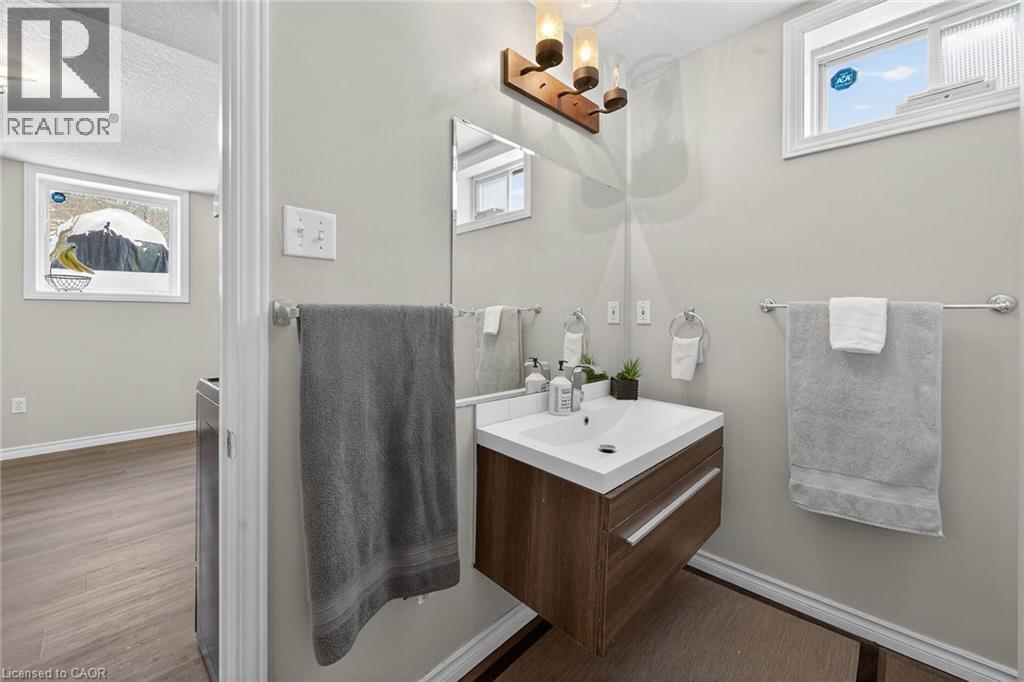 












90 KORTRIGHT Road E

,
Guelph,




Ontario
N1G4N8

