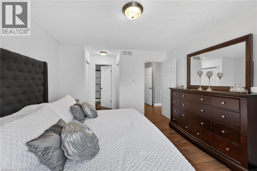 












90 KORTRIGHT Road E

,
Guelph,




Ontario
N1G4N8

