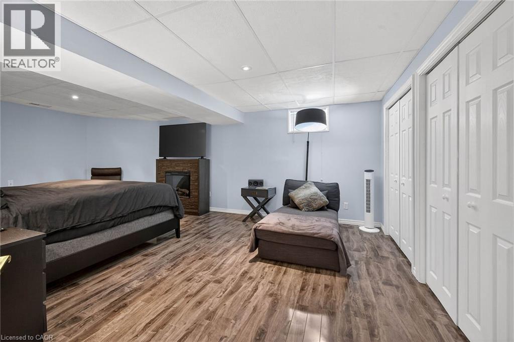 












90 KORTRIGHT Road E

,
Guelph,




Ontario
N1G4N8

