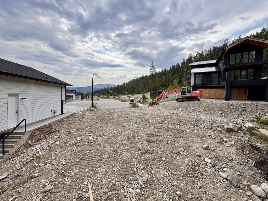 









6051


Gerrie

Road,
Peachland,







BC
V0H 1X4

