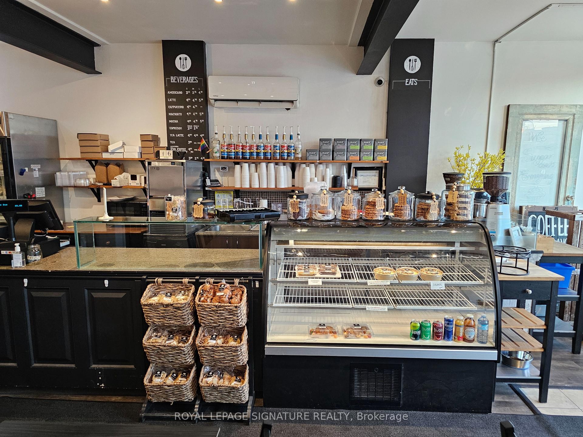 









3469


Lake Shore

Boulevard West,
Toronto,




ON
M8W 1N2

