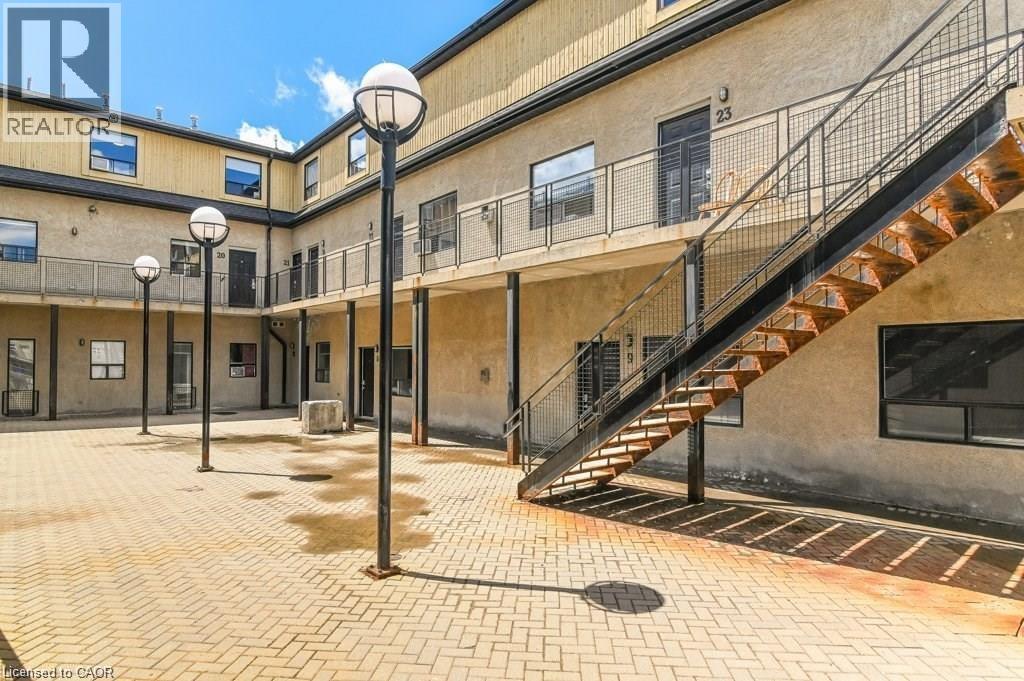 












12 BRIDGEPORT Road E Unit# 22

,
Waterloo,




Ontario
N2J2J3

