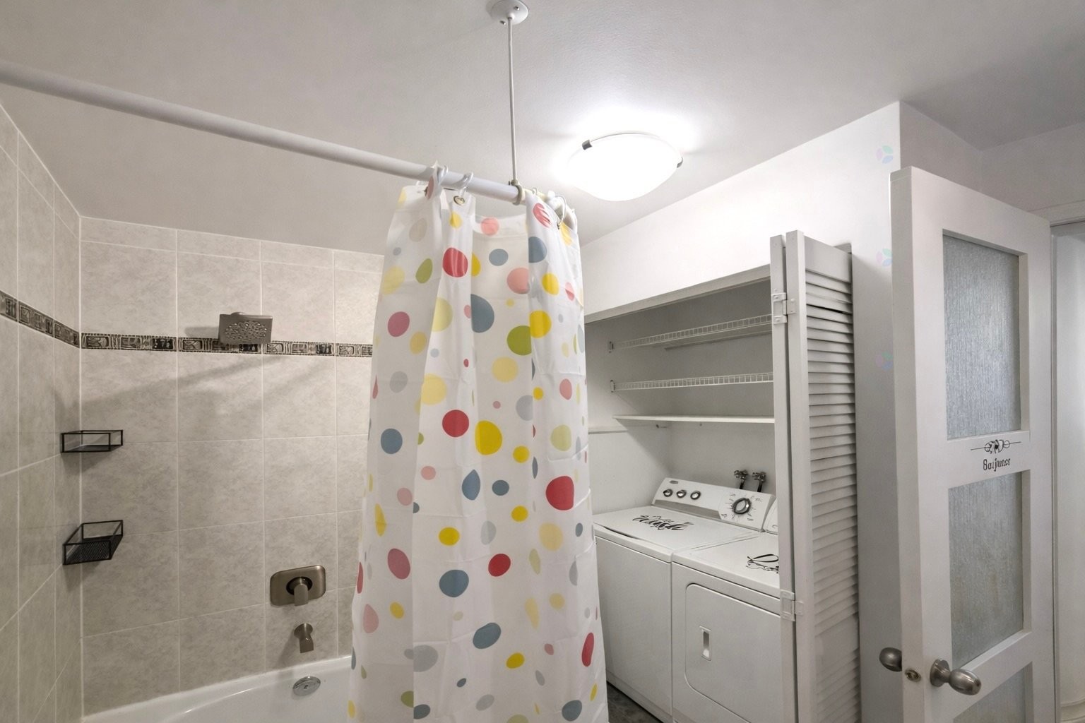 









5365


Av. Victoria

, 102,
Montréal (Côte-des-Neiges/Notre-Dame-de-Grâce),




QC
H3W2P2

