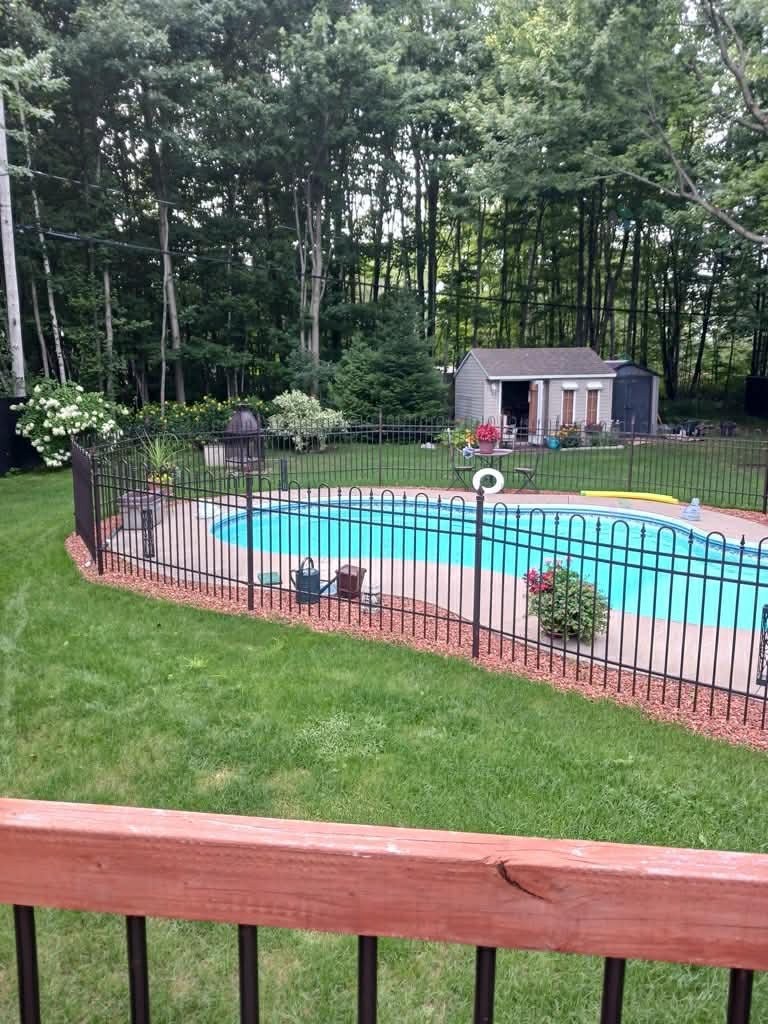 









9


Rue du Boisé

,
Lachute,




QC
J8H4N4

